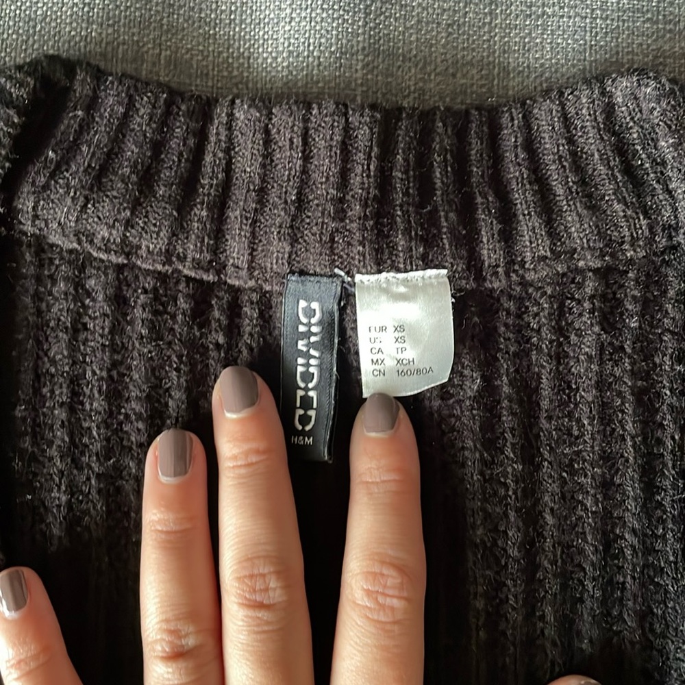 Divided Cardigan - Picture 2 of 5
